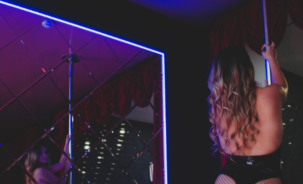 Should Dancers Be Considered Independent Contractors? Experts Weigh In